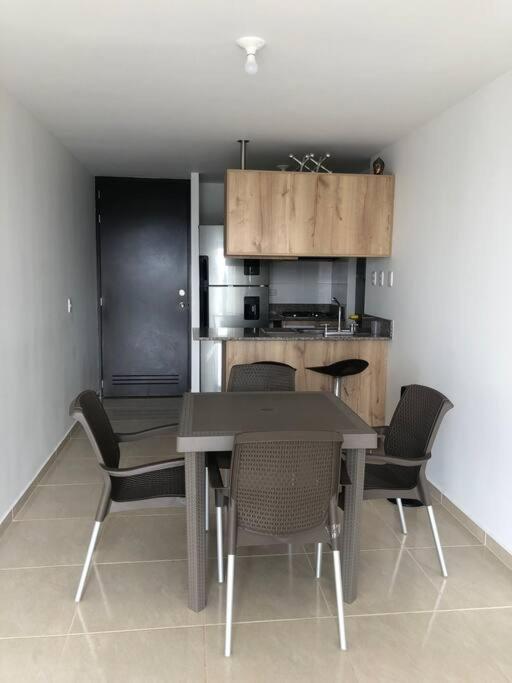 Excelente Apartamento ブカラマンガ エクステリア 写真